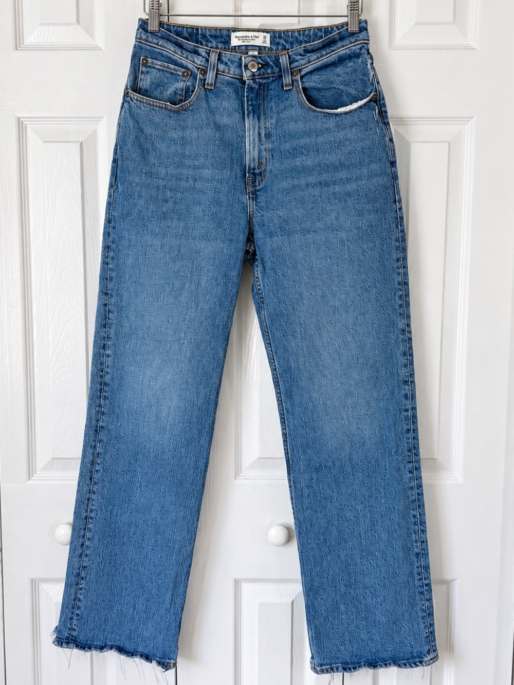 Abercrombie & Fitch 90s Relaxed High Rise Jeans 28 6R Raw Hem